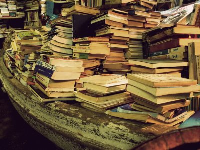 Niepotrzebne i nieużywane książki możecie sprzedać lub wymienić na kiermaszu w Rybniku (fot. foter.com)