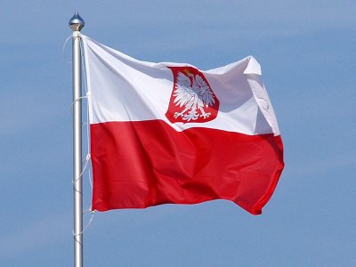 Podczas warsztatów w Gliwicach dzieci dowiedzą się czegoś więcej m.in. na temat polskiej flagi (fot. wikipedia)