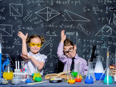 W Akademii Pana Kleksa dzieci poznają metody nauki poprzez doświadczenia (fot. mat. organizatora)