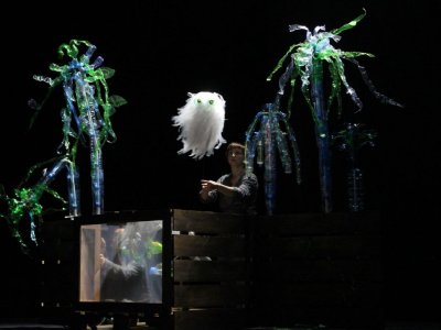 "Duszek Śmieciuszek" to spektakl, który porusza tematykę ekologicznych zachowań (fot. mat. organizatora)