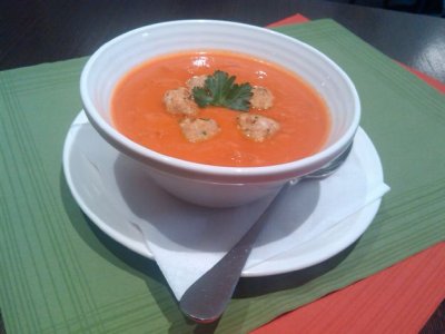 Zupa pomidorowa jest zdrowa i pożywna (fot. A. Borowczyk)