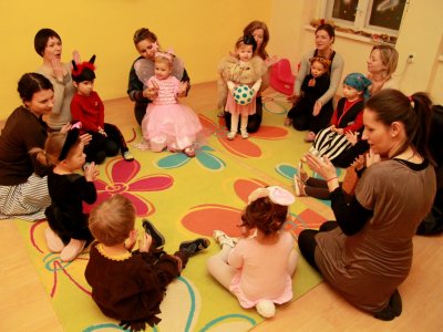 W Mimi Klubie odbywają się zajęcia adaptacyjne dla dwu- i trzylatków, które maja przygotowywać do życia przedszkolnego (fot.Mimi Klub)