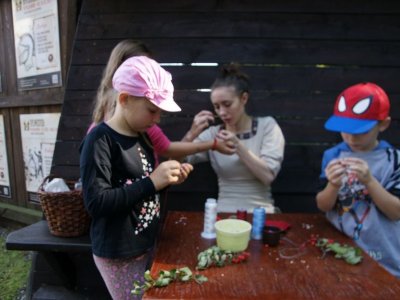 W Warowni Pszczyńskich Rycerzy dzieci będą tworzyć z kasztanów i żołędzi (fot. mat. organizatora)