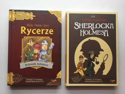 „Cztery Śledztwa Sherlocka Holmesa” i „Rycerze. Dziennik bohatera” to komiksy paragrafowe od FoxGames (fot. Ewelina Zielińska/SilesiaDzieci.pl)