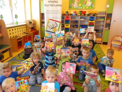 Akcja "Książka dla trzylatka" miała na celu zachęcenie do wspólnego, rodzinnego czytania (fot. materiały organizatora)