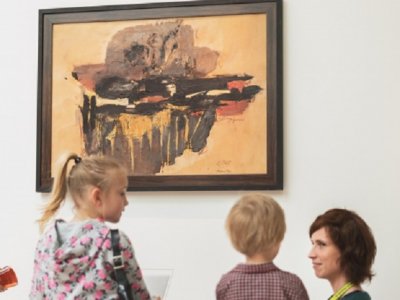 Warsztaty „Którędy do sztuki” dedykowane są rodzinom z dziećmi ze spektrum autyzmu (fot. mat. organizatora)