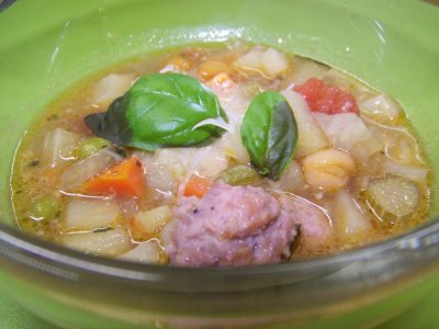 Zupa minestrone (fot. mat. Cynamonu)