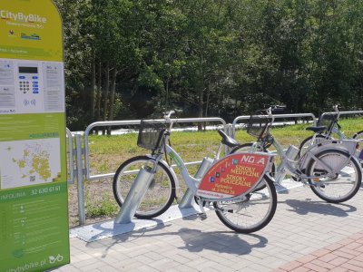 W Katowicach znajduje się 50 miejskich stacji rowerowych (fot. Katarzyna Esnekier/SilesiaDzieci.pl)