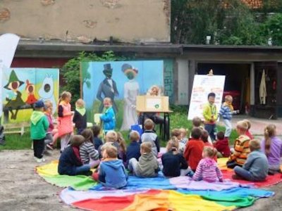 "Roześmiane podwórka" to akcja organizowana przez Gliwickie Centrum Organizacji Pozarządowych i rady osiedli (fot. mat. prasowe)