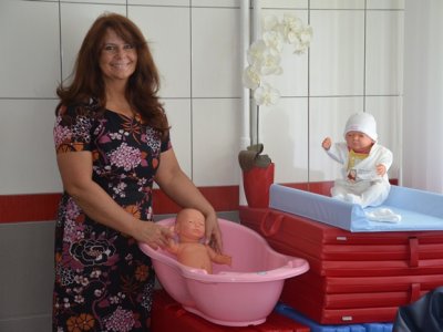 Szkoła rodzenia przy Wojewódzkim Szpitalu Specjalistycznym Megrez w Tychach zostanie otwarta 8 czerwca. Na zdjęciu Ilona Janda - jedna z położnych prowadzących (fot. mat. Megrez)
