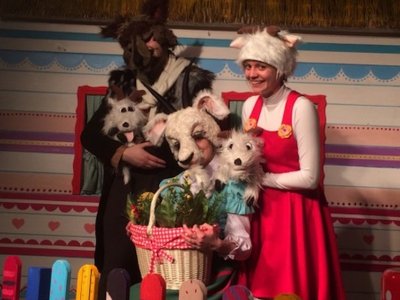 Spektakl pt. „Wilk, koza i koźlęta”, na podstawie baśni braci Grimm, zostanie wystawiony na deskach Teatru Żelaznego (fot. mat. organizatora)